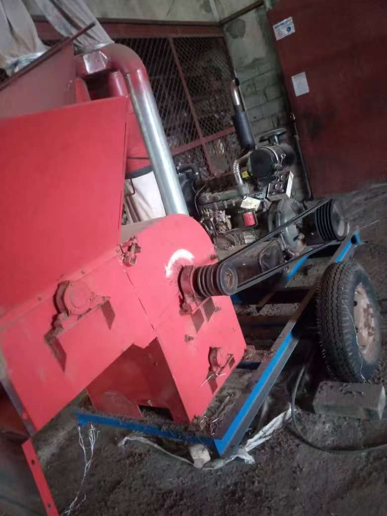 Cocoa processing machine