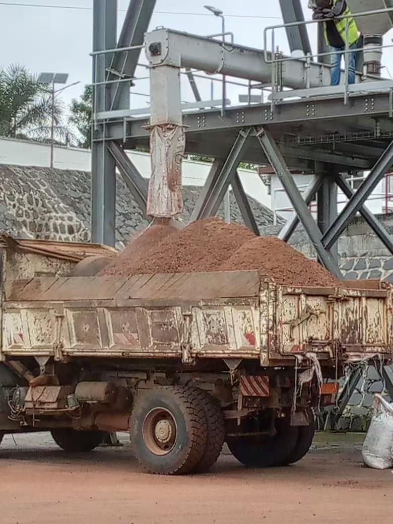 Cocoa transportation